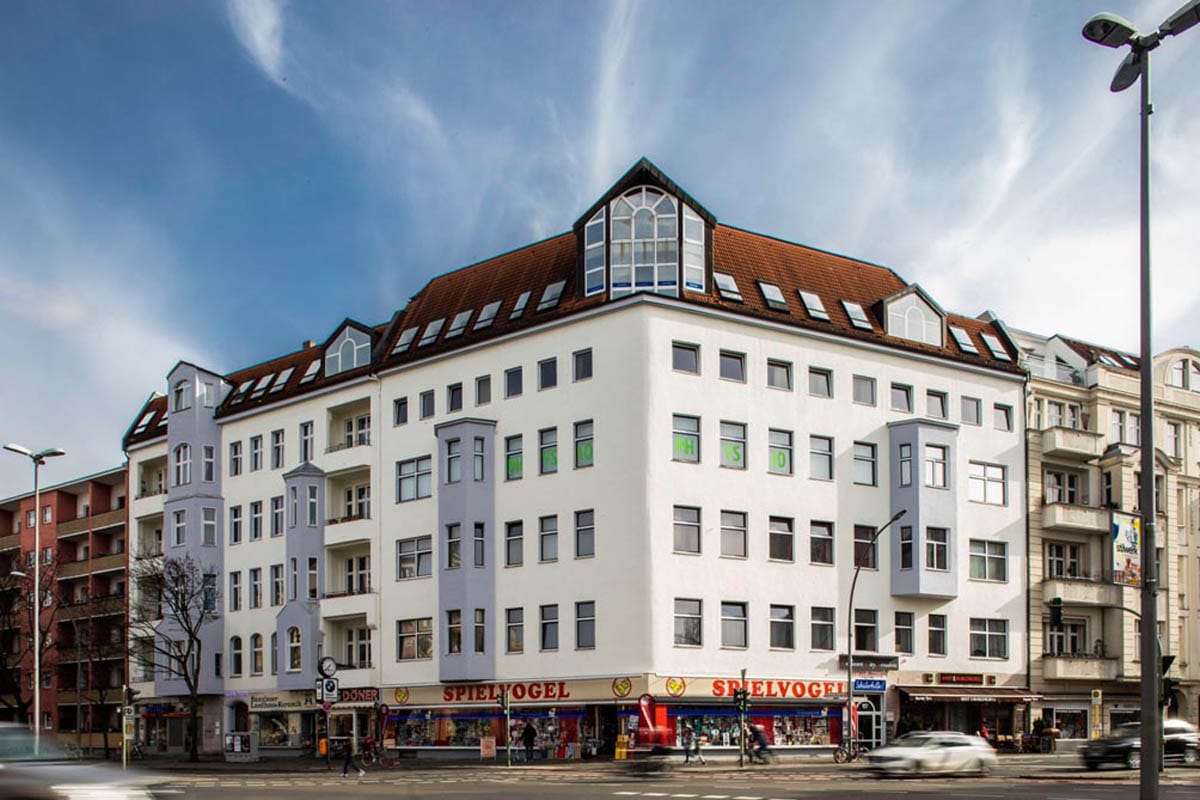 Header Fassade Uhlandstrasse
